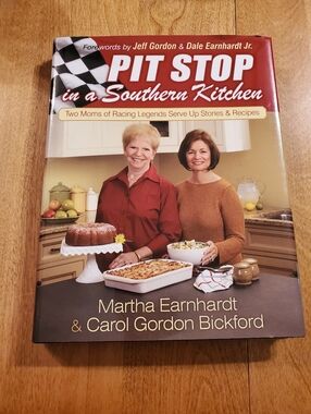 PIT STOP IN A SOUTHERN KITCHEN COOKBOOK BY MARTHA EARNHARDT & CAROL GORDON